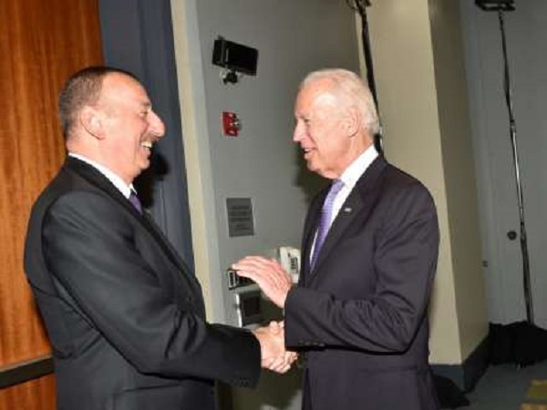 El vice presidente norteamericano llamó por teléfono al presidente azerbaiyano